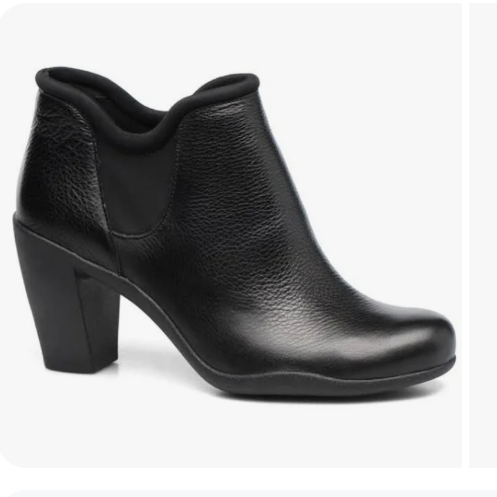 Clarks Women's Adya Bella Bootie